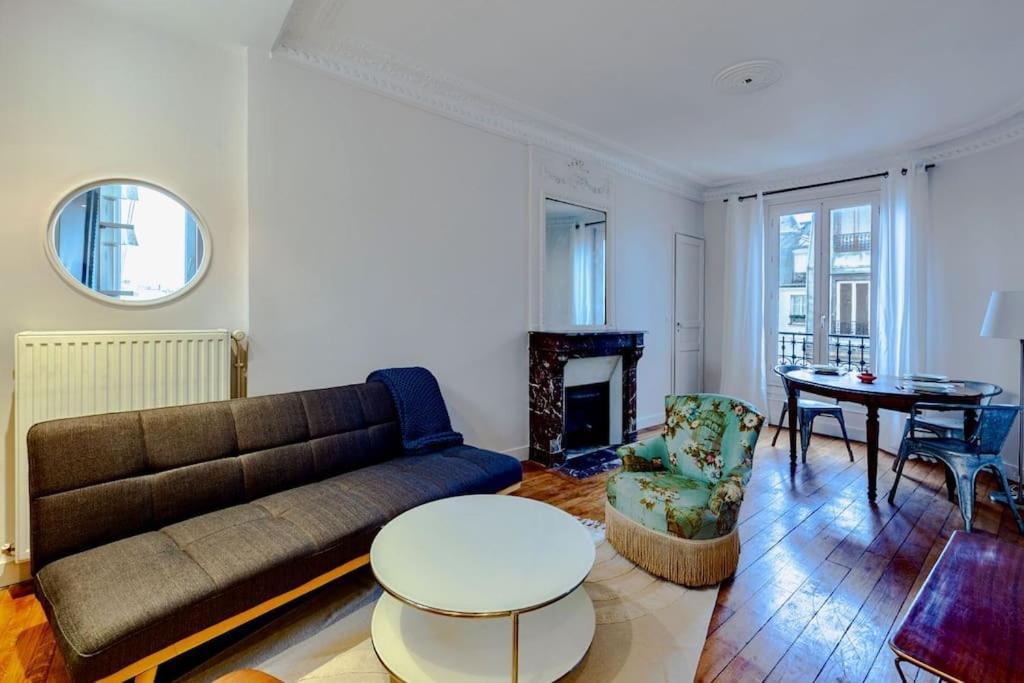 Charmant Appartement Au Coeur De Paris Eksteriør bilde